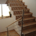 Edelstahl-Querstab-Gel&auml;nder mit Holz-Handlauf